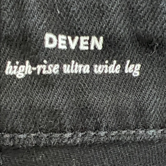 Ag Adriano Goldschmied Black Ultra High Rise Wide leg DEVEN Jeans - Picture 3 of 9